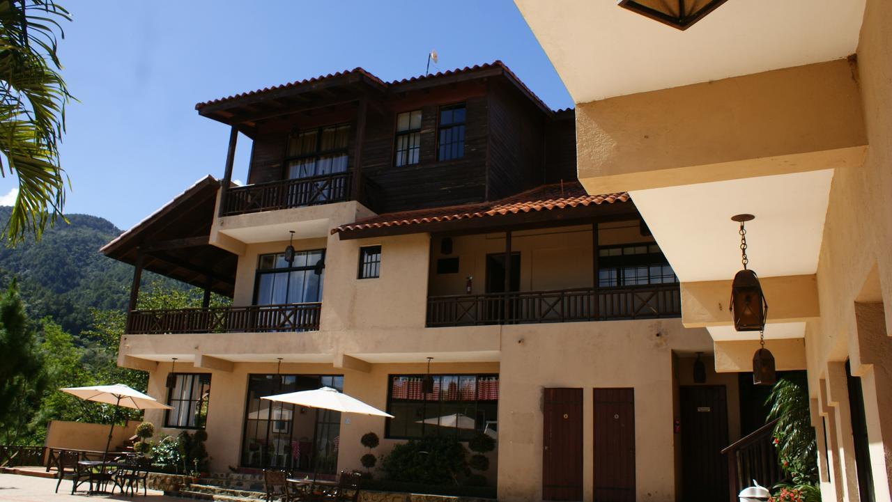 Hotel Rancho La Aurora Харабакоа Экстерьер фото