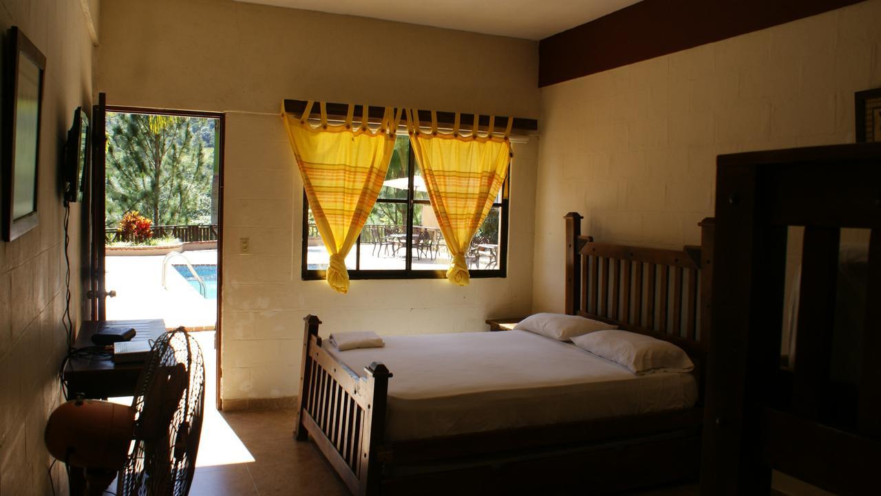Hotel Rancho La Aurora Харабакоа Экстерьер фото